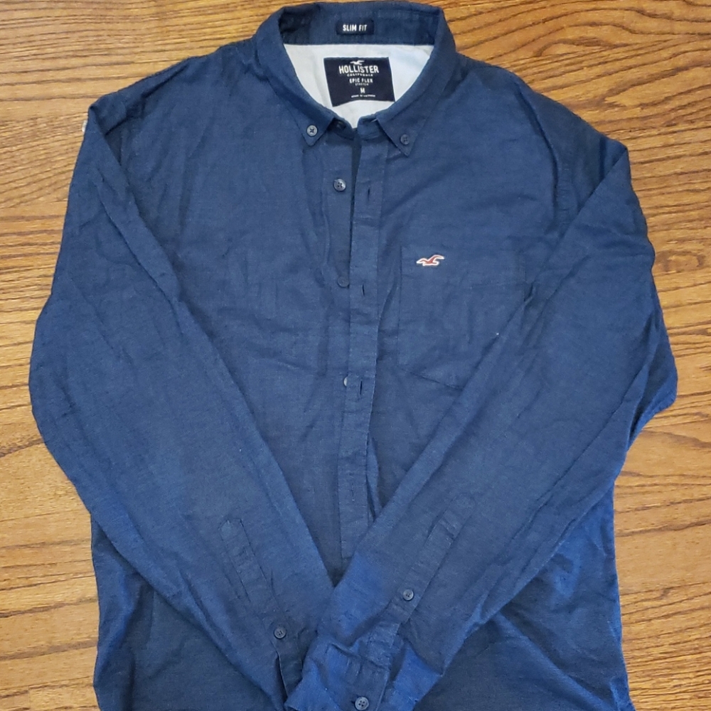 Hollister Men's Slim Fit Long Sleeves Sz M